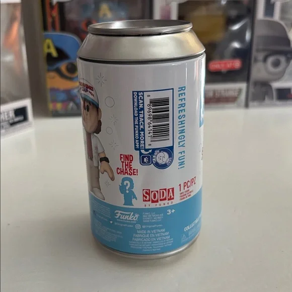 Funko SODA Dustin: CONFIRMED COMMON - Picture 3 of 7